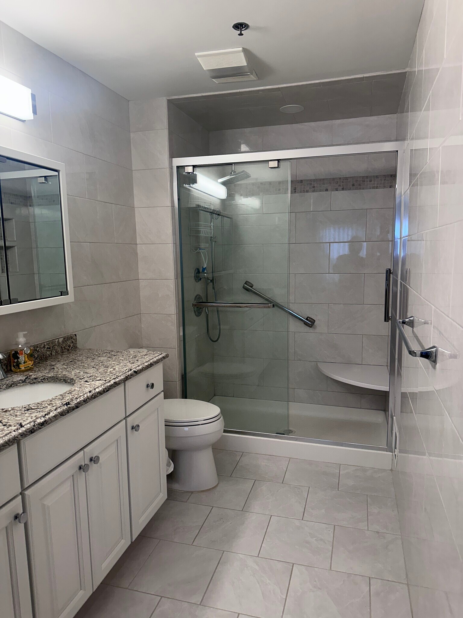 Building Photo - 4609 Tudor Dr