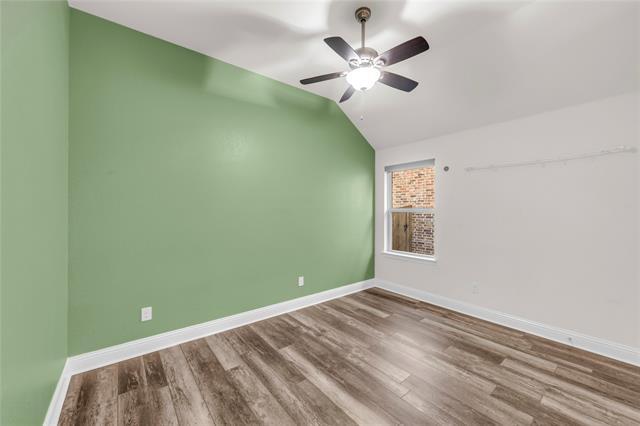 Building Photo - 1523 Carnation St