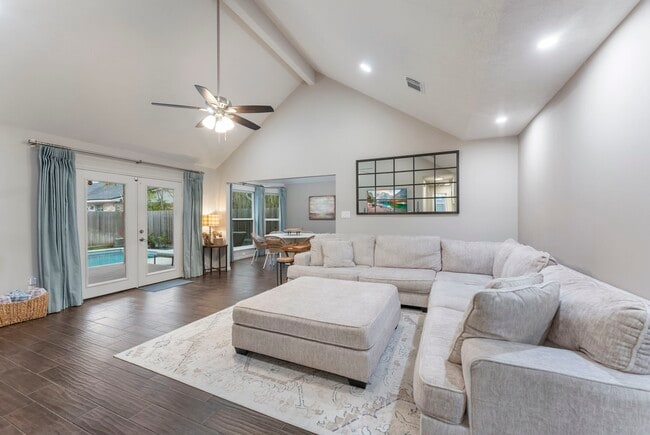 Building Photo - 25003 Burgh Castle Dr