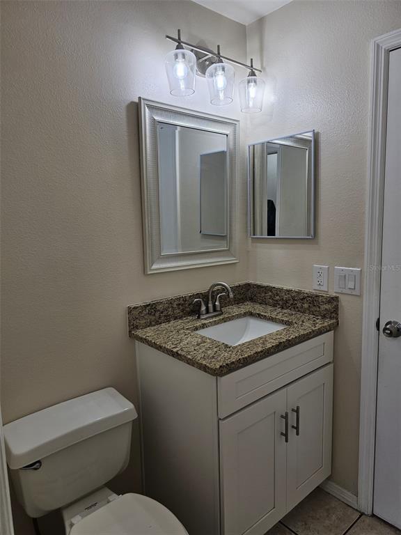 Building Photo - 14667 Laguna Beach Cir