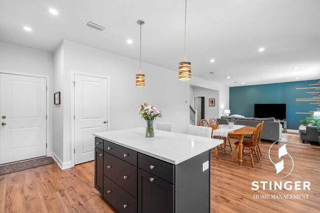 Building Photo - 1208 Brackish Ct