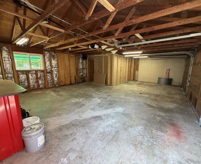 Building Photo - 3 bedroom 2 bath manufactured home in Arlington