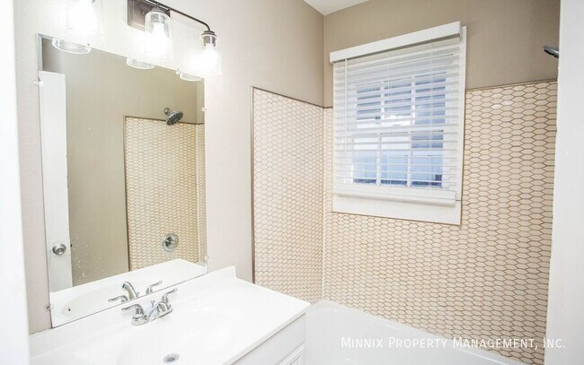 Building Photo - 2404 27th St