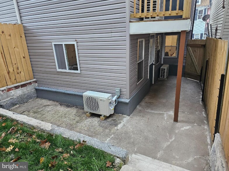 Building Photo - 211 S 2nd St