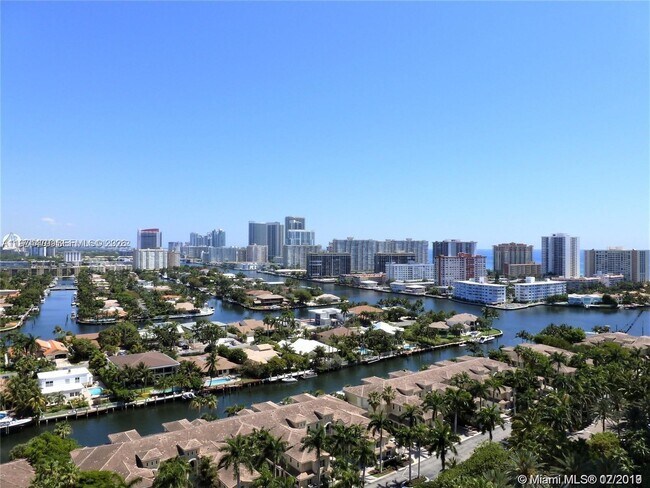 Building Photo - 21205 NE 37th Ave