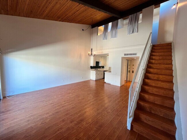Building Photo - AVAILABLE NOW! 1BR w/patio, pool + spa, gym, parking + MORE!