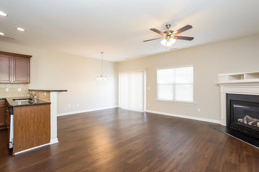 Building Photo - 5307 Glenmorgan Ln