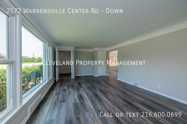 Building Photo - 2572 Warrensville Center Rd