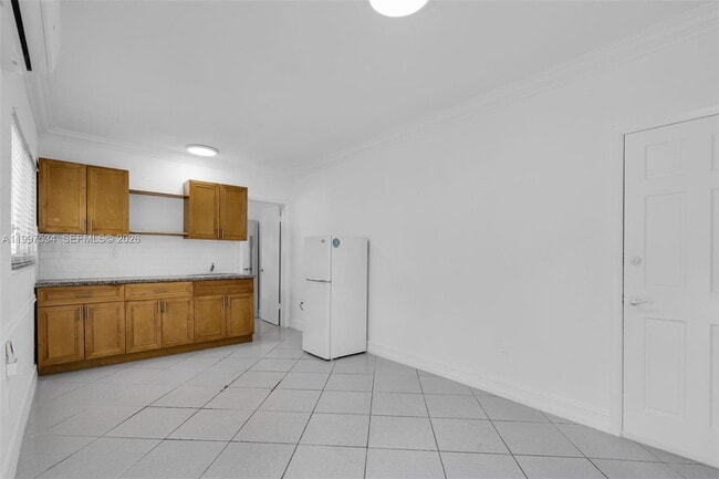 Building Photo - 201 SW 51st Ct