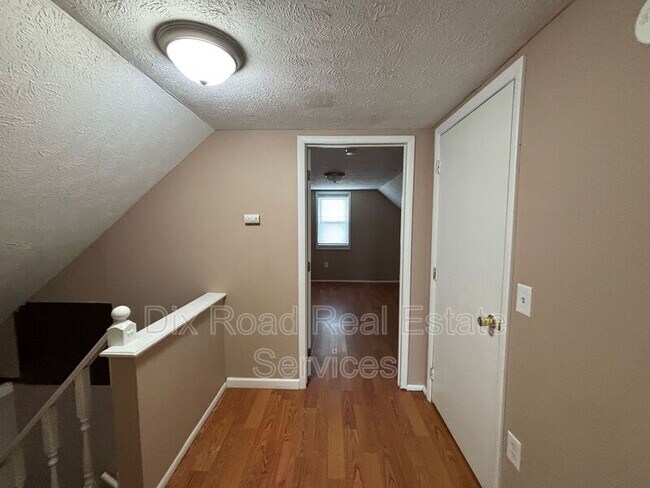 Building Photo - 1110 Ellen Dr