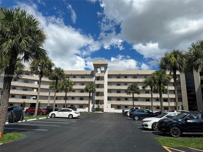 Building Photo - 15969 NW 64th Ave