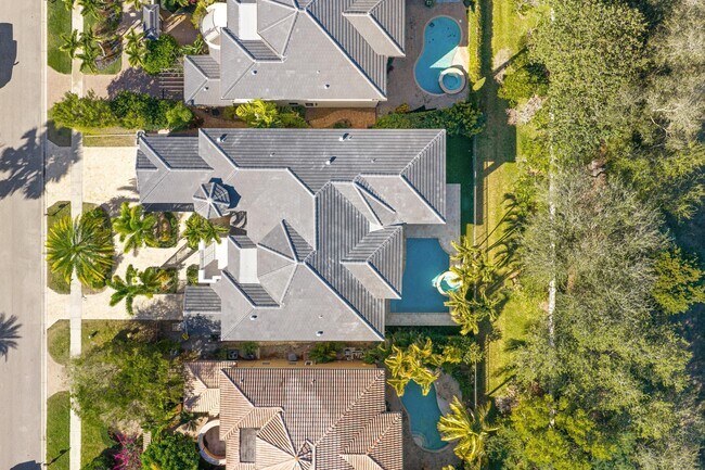 Building Photo - 17606 Circle Pond Ct