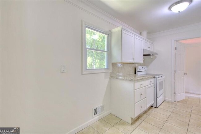 Building Photo - 3946 Green Oak Dr