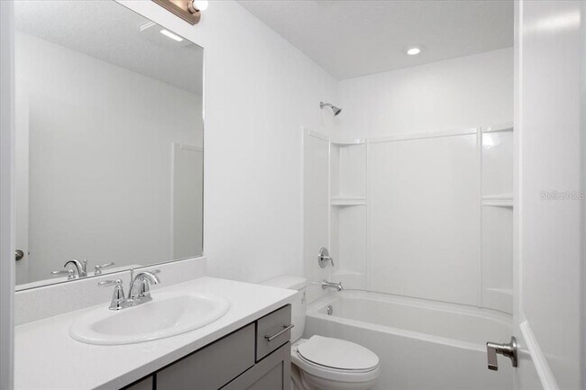 Building Photo - 5756 Haven Ter