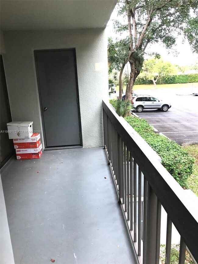 Building Photo - 8811 SW 132nd Pl