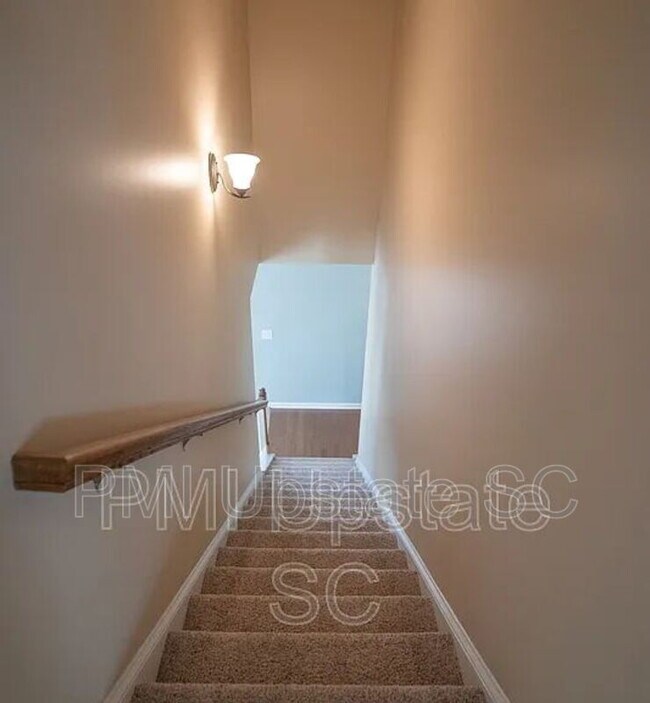Building Photo - 218 Marefair Ln
