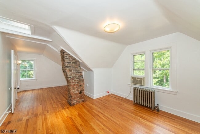 Building Photo - 92 Watchung Ave