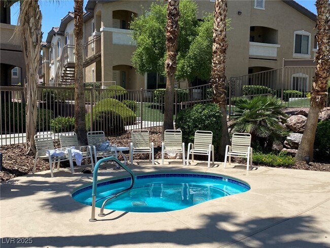 Building Photo - 8805 Jeffreys St