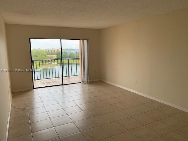 Building Photo - 9688 Fontainebleau Blvd
