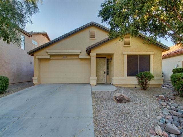 Building Photo - 12613 W Reade Ave