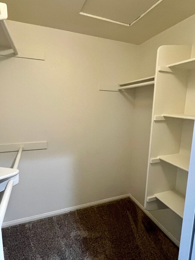 Building Photo - 4 Bedroom 3 Bath  Rancho Del Rey -Chula Vista