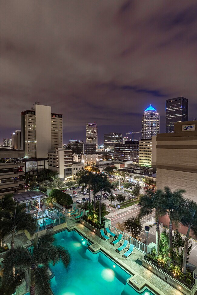 Building Photo - 777 N Ashley Dr