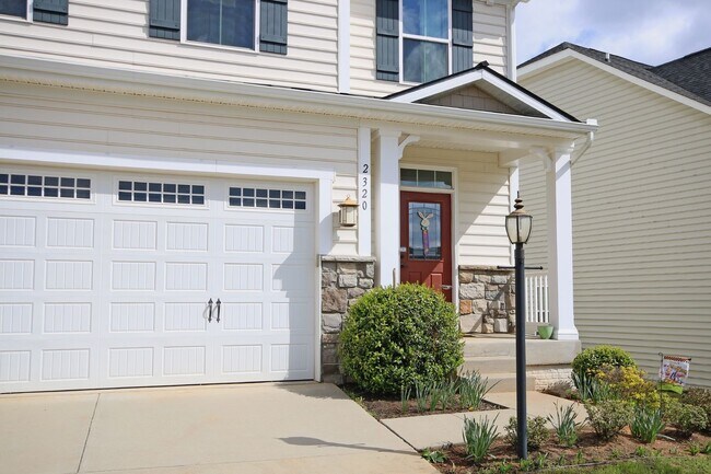 Building Photo - N. Albemarle Co Home With Fenced Yard, Near NGIC/DIA/NGA