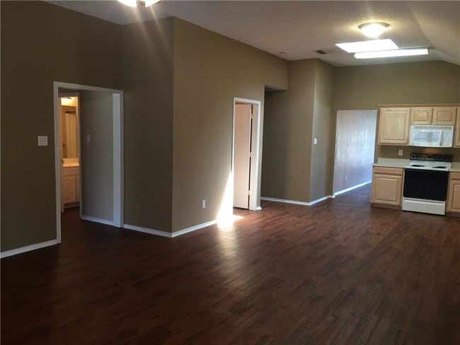 Building Photo - 6003 Alta Verde Ct