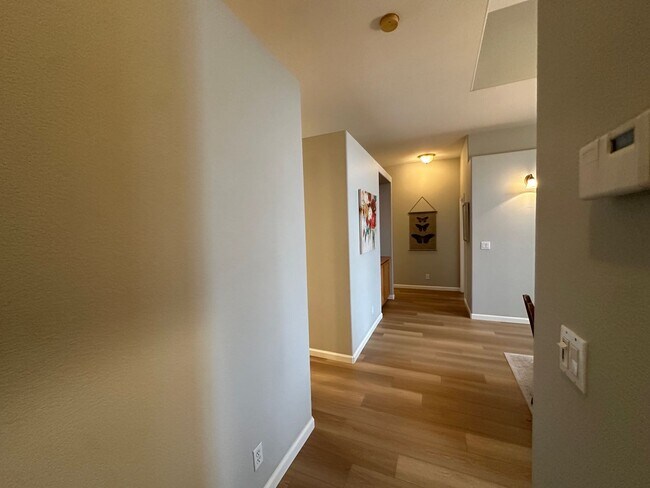 Building Photo - 1834 Treeline Way