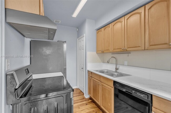 Building Photo - 392 Payne Dr