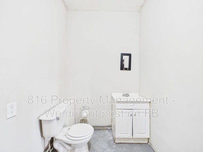 Building Photo - 817 N Choctaw Ave