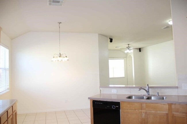 Building Photo - 7310 Northfork Dr