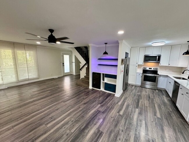 Building Photo - UP TO $500 OFF ONE MONTH!