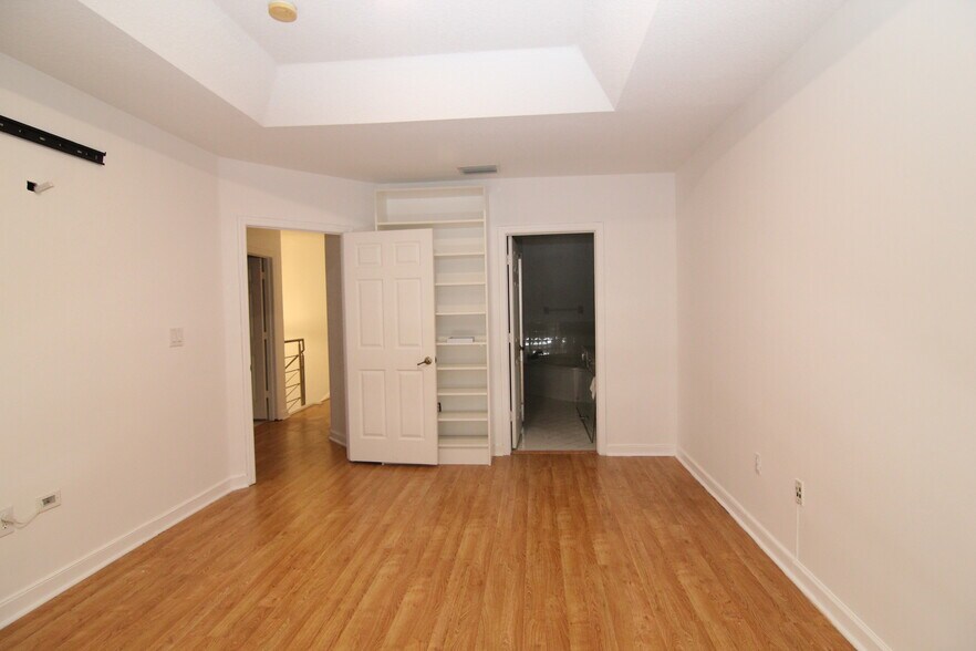 Building Photo - 11223 NW 57th Ln