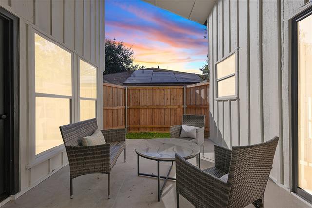 Building Photo - 1203 Edgewood Dr