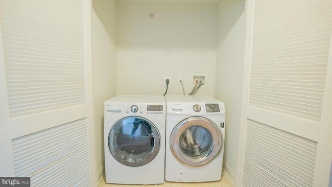 Building Photo - 108 Barefield Ln