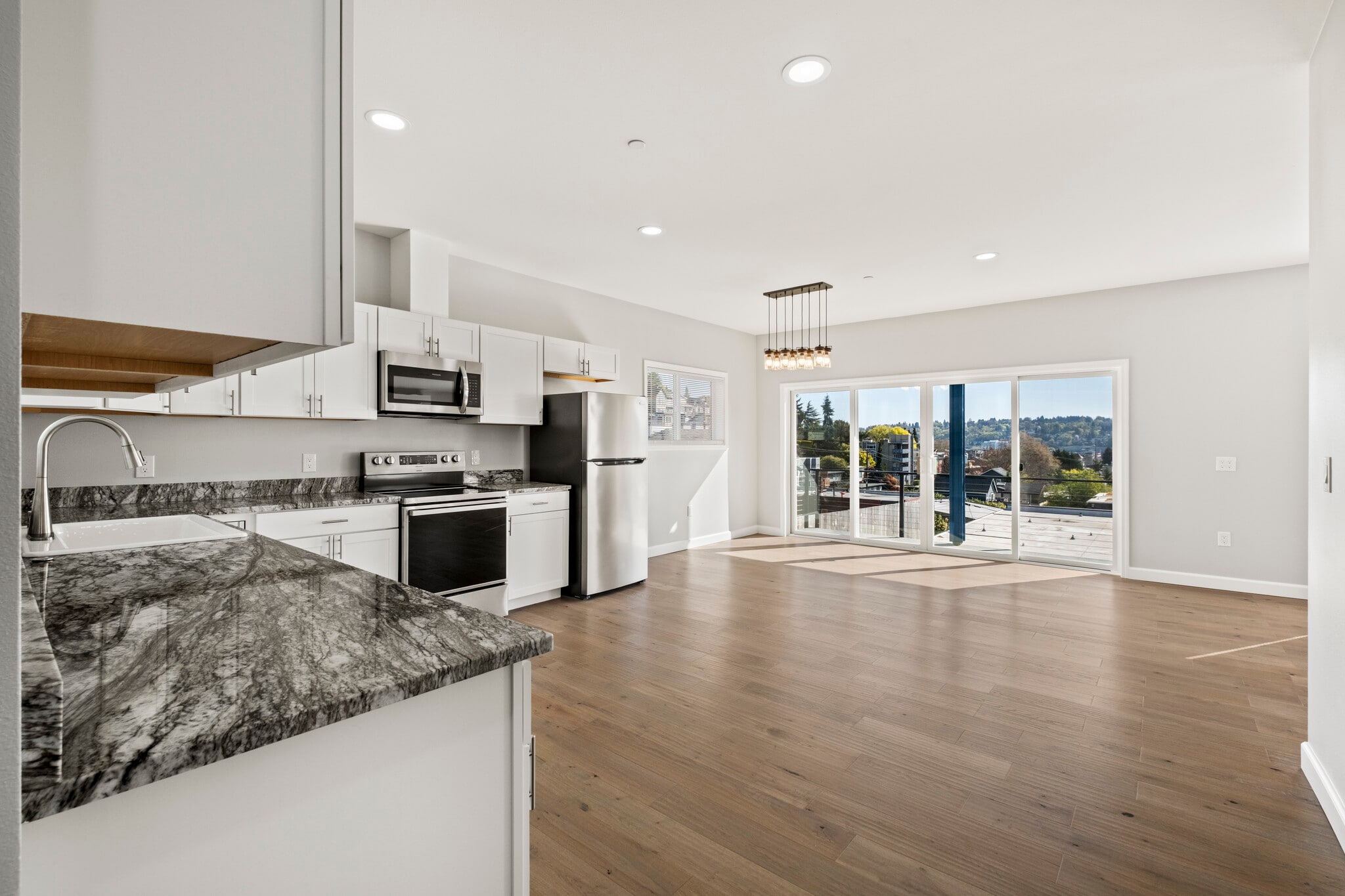 Building Photo - 812 2nd Ave N