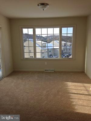 Building Photo - 640 Lantern Ct