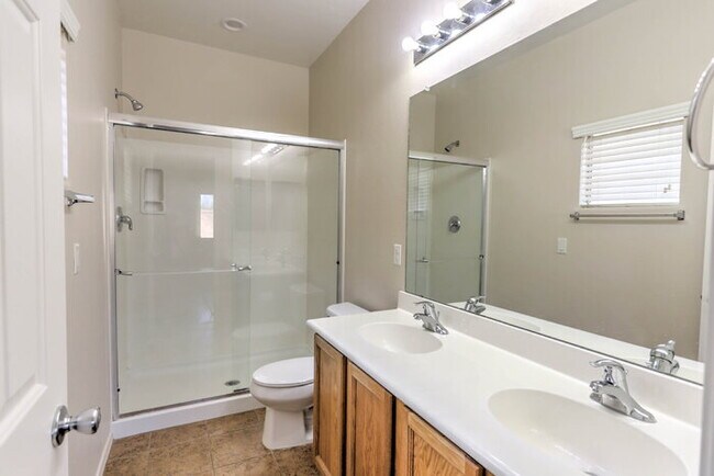 Building Photo - Rancho Sahuarita