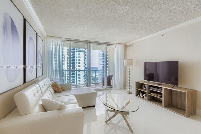 Building Photo - 2501 S Ocean Dr