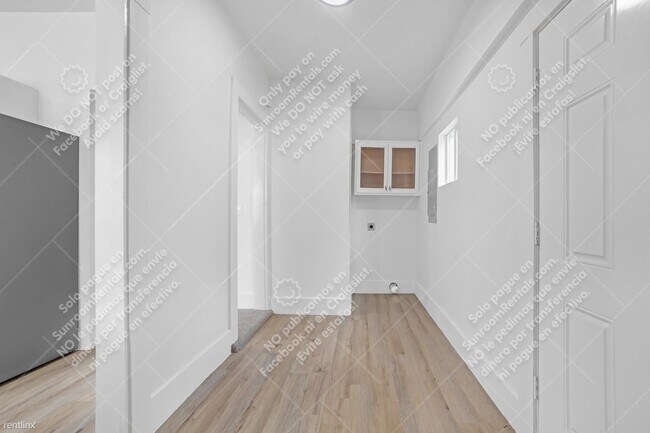 Building Photo - 5 br, 2 bath House - 119 N Utica Ave