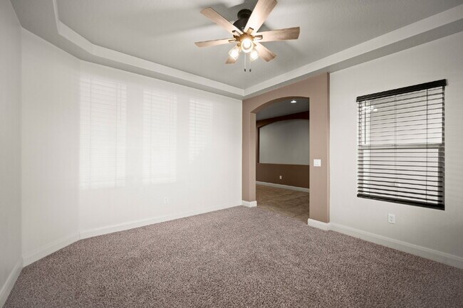 Building Photo - "Spacious 5-Bed Oasis with 3 Baths in Washington, UT – 3,171 Sq Ft of Comfort!"