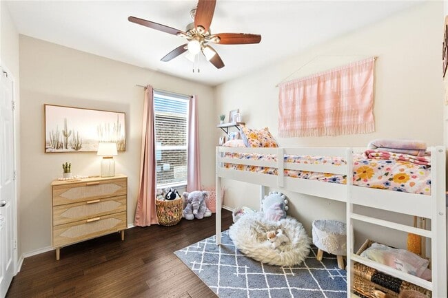 Building Photo - 145 Sundown Ave