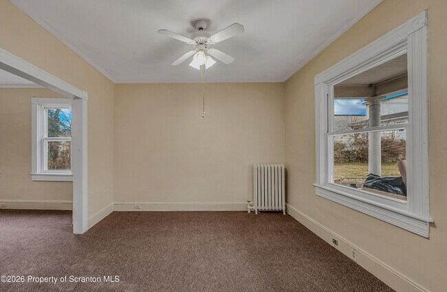 Building Photo - 1315-1319 Wyoming Ave