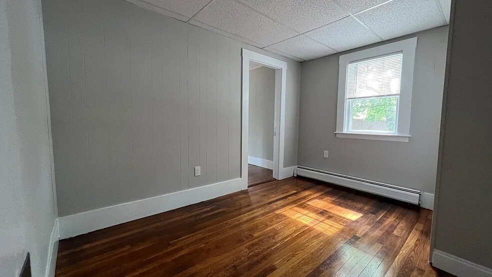 Berdoom #3 - 102 Main St