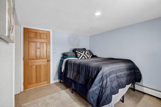 Building Photo - 27 Lower Dam Way