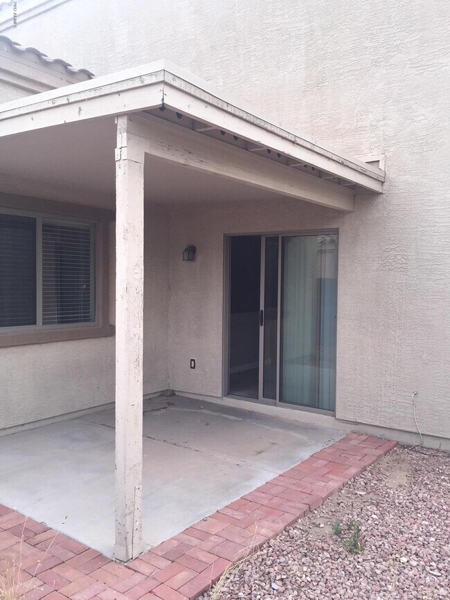 Building Photo - 17544 W Hearn Rd