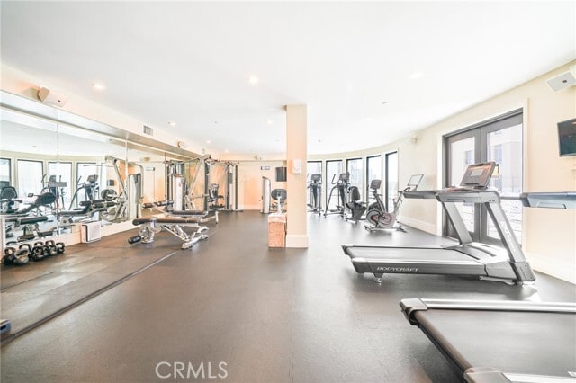 Building Photo - 603 Caruso Ave