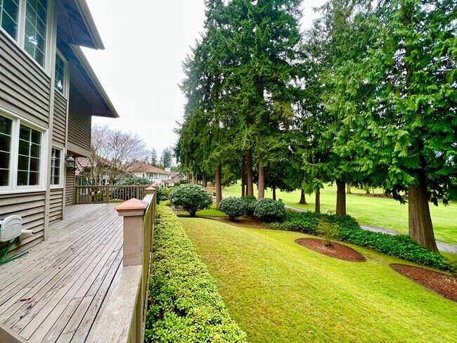 Building Photo - Golf Course Home in Mill Creek!