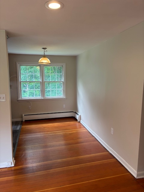 Building Photo - 226 Quassuk Rd